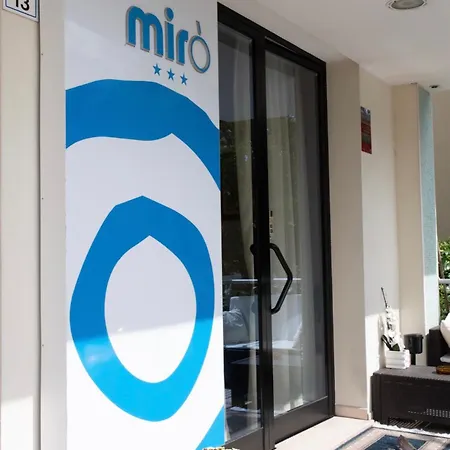 Miro ホテル 3*